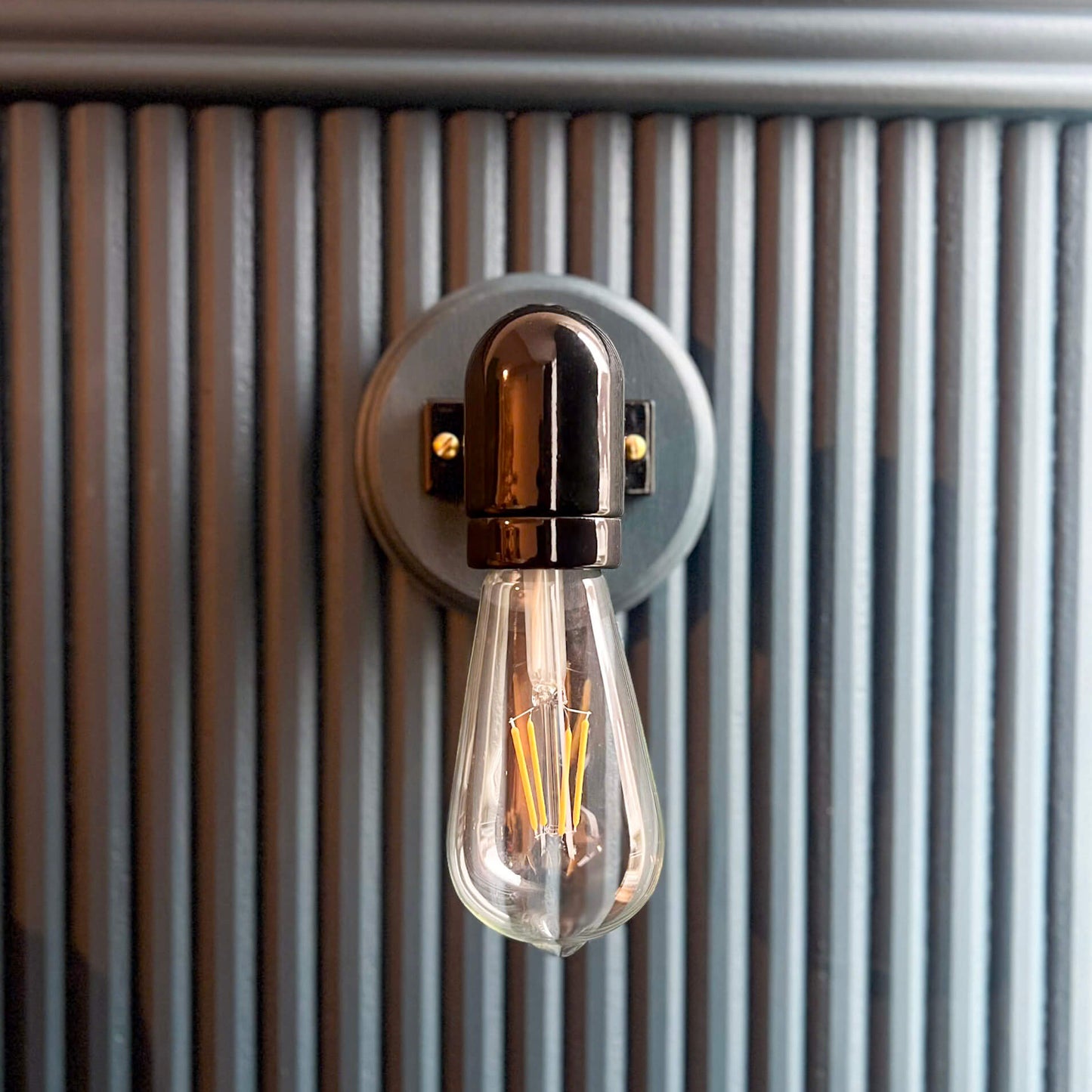 Wall Mounted Porcelain Light